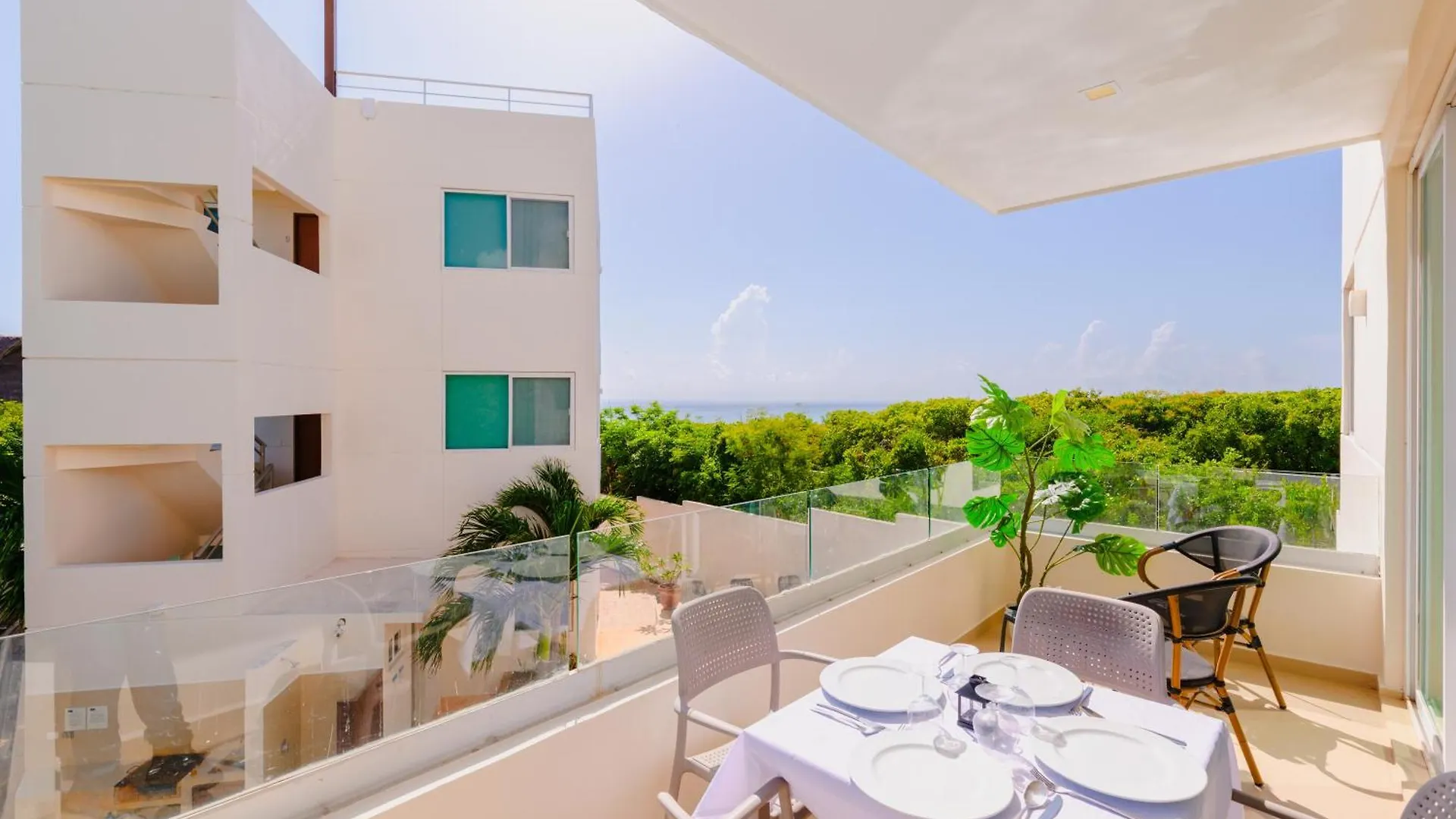 Azulea Isla Mujeres Hotel