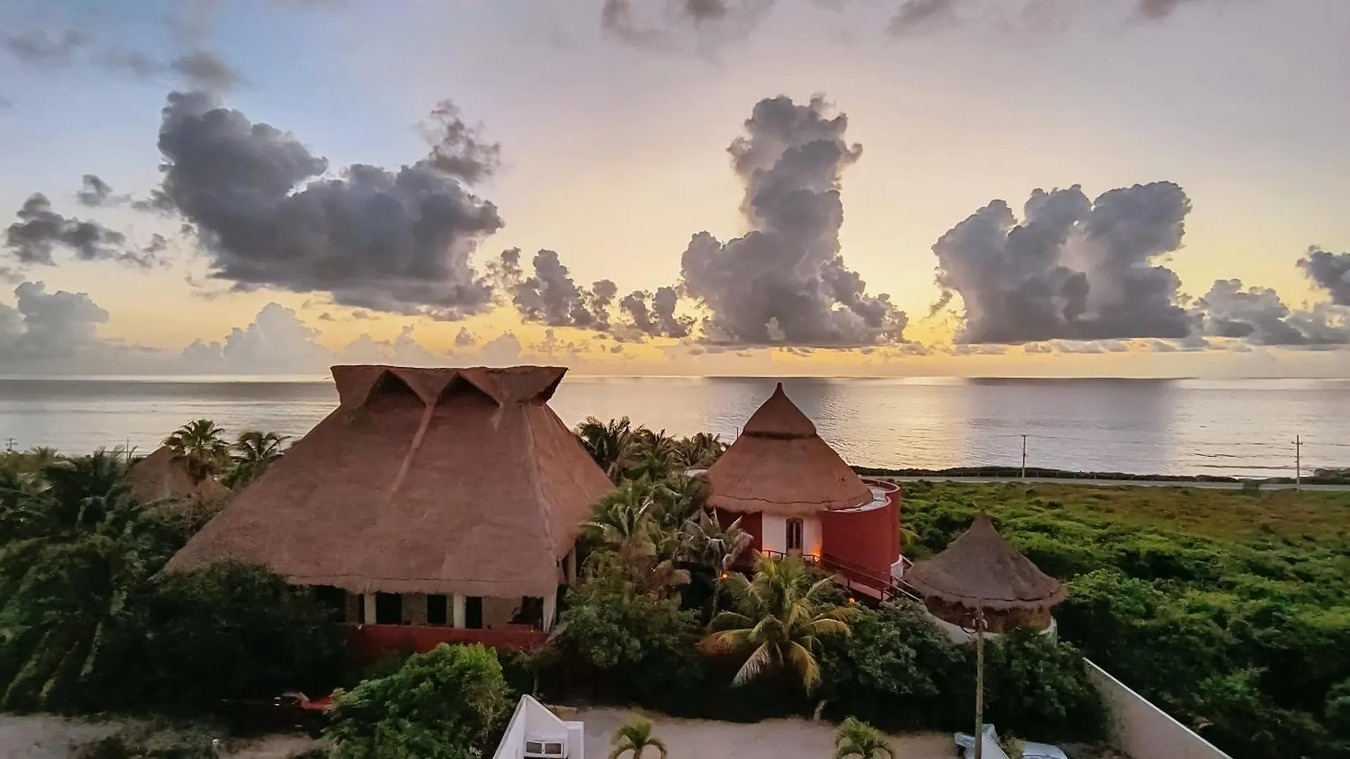 Azulea Isla Mujeres Hotel