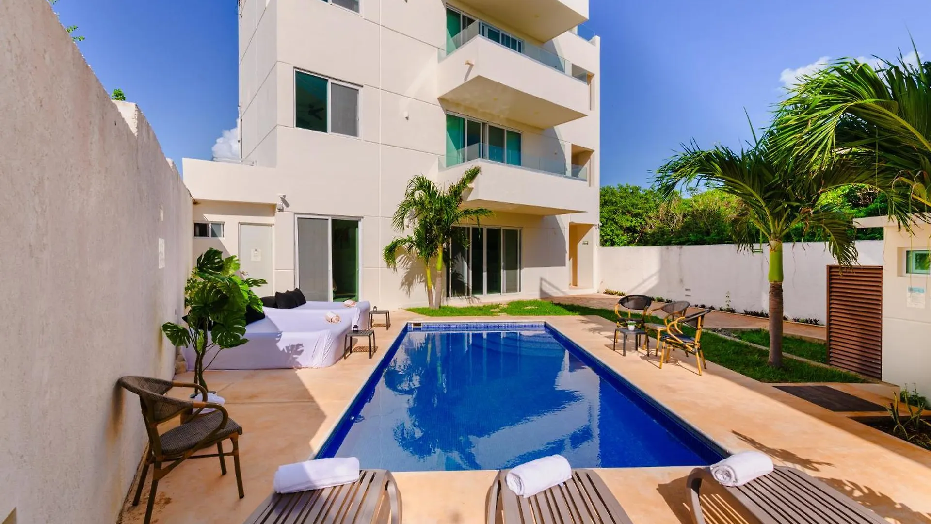 Azulea Isla Mujeres Hotel