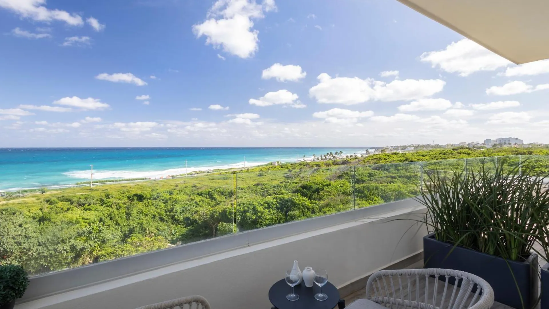 Azulea Isla Mujeres Hotel